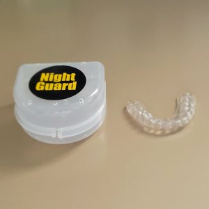 mouth guard and case